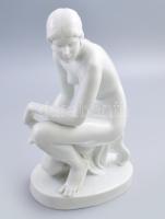 Herendi térdelő akt, kézzel festett, jelzett (Lux Elek), kis kopással az alján, jelzett (masszába nyomva), m: 33,5 cm