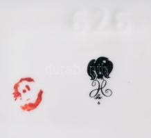 Hollóházi Szász Endre által tervezett mintával díszített bonbonier. Matricás, jelzett, kis kopással,...