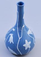 Herendi kék alapon tulipán mintás váza, jelzett, hibátlan, m: 13,5 cm