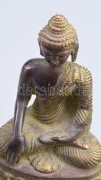 Sákjamuni Buddha. Tibet, XX. sz. eleje., aranyozott rézlemez, bronz, alja lezárt, m: 14 cm /

Shak...