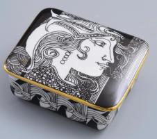 Hollóházi Szász Endre által tervezett bonbonier, jelzett, hibátlan, 9x7,5 cm