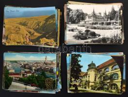 Kb. 200 db MODERN külföldi város képeslap / Cca. 200 MODERN foreign town-view postcards