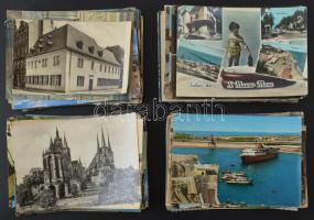 Kb. 100 MODERN külföldi város képeslap / Cca. 100 MODERN foreign town-view postcards