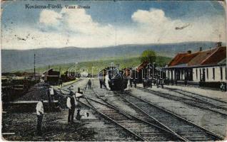 1918 Kovászna, Kovásznafürdő, Baile Covasna; vasútállomás, gőzmozdony, vonat. Szabó nyomda kiadása / railway station, locomotive, train (kopott sarkak / worn corners)