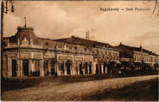 1917 Nagykároly, Carei; Deák Ferenc tér, Politzer Ignác, Hadnagy Ignác, Hermann Samu, Roth Lipót, Klein Ignác üzlete. Vasúti levelezőlapárusítás 9368. / square, shops (szakadások / tears)