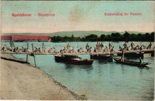 1911 Marosportus, Maros-Portus, Salzporten, Partos, Portosu (Gyulafehérvár, Alba Iulia); Brückenschlag der Pioniere / osztrák-magyar katonák hídverés közben a Maroson. F. Schäser kiadása / K.u.K. military pioneers building a pontoon bridge over River Mures (szakadás / tear)
