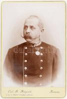 1894 Carl B. Körpeth k. u. k. Militär- Verpflegs- Official. komáromi keményhátú kabinetfotója, visel...