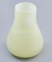 Váza, többrétegű hutaüveg, anyagában színezett, hibátlan 12 cm