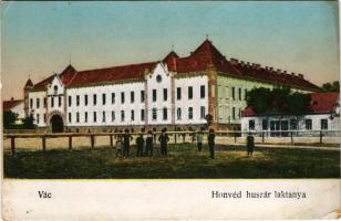 Vác, Honvéd huszárlaktanya. B. M. és Társa kiadása (szakadás / tear)