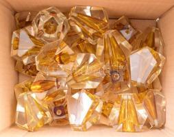 25 darab részben színezett csillár alkatrész, pattogzással, h: 5 cm