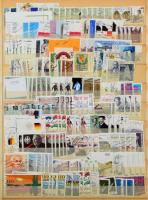 Kb 4000 db német bélyeg 16 lapos A4-es berakóban, benne sok modern kiadás