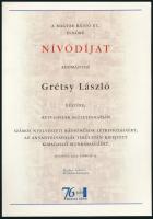 2002 A Magyar Rádió nívódíjának oklevele Grétsy László (1932-2024) nyelvész részére, mappában