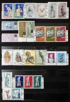 1956-1974 Europa CEPT gyűjtemény több korai jobb sorral, értékkel. Gondosan kezelt, katalogizált szé...