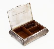 Ezüst (Ag) cigarettatartó doboz, fa betéttel, jelzett, 17x12 cm, bruttó 492g