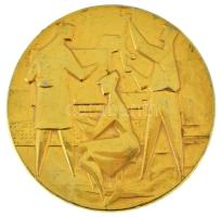 Vincze Dénes (1914-1972) 1966. Egyoldalas aranyozott bronz szocreál emlékérem (80mm) T:AU