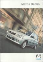 1996 Mazda Demio autó reklám katalógus, hibátlan állapotban 27p.