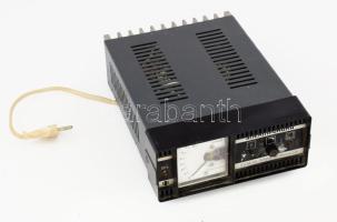 Orosz akkumulátor töltő, 24x17 cm