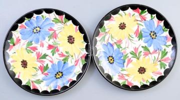 Városlőd 2 darab régebbi dísztál, jelzett, kis kopással, d: 18 cm