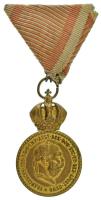 1890. "Bronz Katonai Érdemérem a katonai érdemkereszt szalagján" aranyozott bronz kitüntetés mellszalagon T:AU Hungary 1890. "Bronze Military Merit Medal on a war ribbon (Signum Laudis)" gold plated bronze decoration with ribbon C:AU NMK 245.