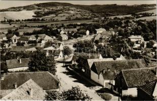 1966 Magyarhertelend (Baranya), látkép. Képzőművészeti Alap