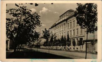 1950 Mezőtúr, diákotthon