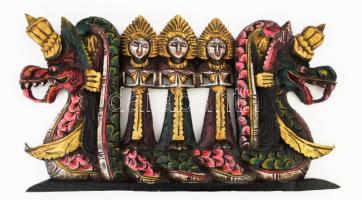 Sárkányok és királylányok. Faragott, festett fa fali dísz. 49x27 cm