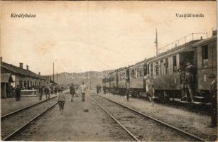 Királyháza, Korolevo, Královo nad Tisou; vasútállomás, gőzmozdony / railway station, locomotive (fl)