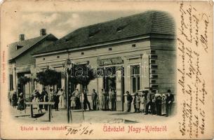 1900 Nagykőrös, részlet a Vasút utcából, Glücksman Herman üzlete. Geszner Jenő kiadása (EM)