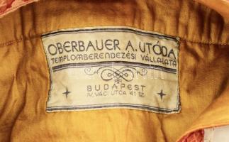 cca 1940 Oberbauer A. Utóda Templombeszerzési Vállalata miseruha, korának megfelelő, de jó állapotba...