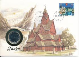 Norvégia 1988. 1K Cu-Ni felbélyegzett borítékban, bélyegzéssel, német nyelvű leírással T:UNC patina Norway 1988. 1 Krone Cu-Ni in envelope with stamp and cancellation, with German description C:UNC patina