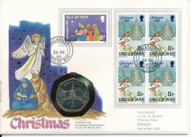 Man-sziget 1982. 50p Cu-Ni "Karácsony" bélyeges borítékban, bélyeggel és bélyegzéssel T:UNC Isle of Man 1982. 50 Pence Cu-Ni "Christmas" in coin envelope with stamps and cancellations C:UNC Krause KM#102