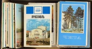 50 db MODERN képeslap füzet a Szovjetunió köztársaságaiból, egy dobozban / 50 MODERN postcard booklets from the Soviet Union, in a box