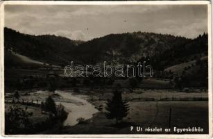Csíki-havasok, Muntii Ciucului; út részlet az Egyeskőhöz / road to Piatra Singuratica (kopott sarkak / worn corners)