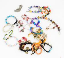 25 db klf színes karkötő