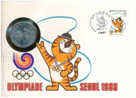 Dél-Korea 1982. 1000W Cu-Ni "Szöuli Olimpiai Játékok 1988" felbélyegzett borítékban, bélyegzéssel T:AU South Korea 1982. 1000 Won Cu-Ni "Olympic Games 1988 in Seoul" in coin envelope with stamp and cancellation C:AU Krause KM#28