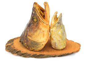 Horgász trófea, 2 hal fejjel, cca 26x20 cm