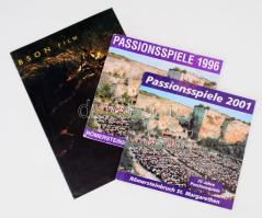 1996-2001 Passionspiele Römersteinbruch St. Margarethen, 2 db passiójátékokról szóló ismertető kiadvány, magyar és szlovák, ill. német nyelven, kissé viseltes állapotban + 2004 A passió (rendező: Mel Gibson) film német nyelvű plakátja, hajtva, 59,5x42 cm