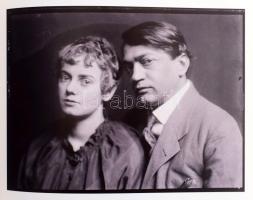 E. Csorba Csilla: Ady. A portrévá lett arc. Ady Endre összes fényképe. Bp., 2008, Petőfi Irodalmi Mú...