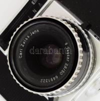 Pentina fényképezőgép Carl Zeiss Tessar 2,8/50 objektívvel bőr tokkal,
