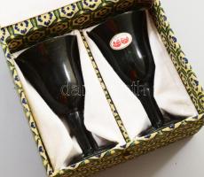 Jade pohár pár Juanyang, Ganshu. Díszdobozban 12 cm