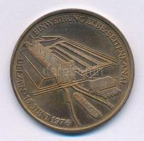 Német Szövetségi Köztársaság 1976. "Az Elba mellékcsatorna megnyitása" kétoldalas rézzel bevont Fe emlékérem (34,5mm) T:XF Federal Republic of Germany 1976. "Opening of the Elbe Side Channel" two-sided Cu plated Fe commemorative medal (34,5mm) C:XF