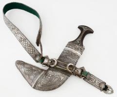 Dzsambia / Handzsár. Jemen, 20. sz. első harmada, ezüsttartalmú / ezüstözött részekkel, berakásokkal...