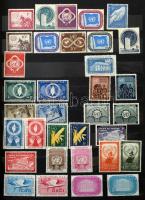 Modern magyar sorok, blokkok, emlékívek + szép ENSZ gyűjtemény a kezdetektől a 80-as évekig + kevés külföldi űrkutatás motívum 16 vastag fekete lapos Philux A4-es berakóban, zöld borítóval