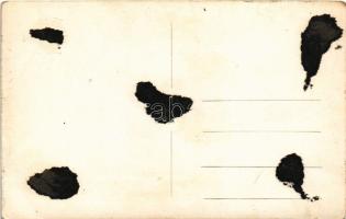 Budapest VIII., Fiú fehér ünneplőben. Szilágyi felvétele / Hungarian boy in a white uniform. photo (...