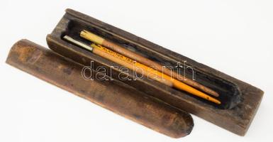 Régi fa tolltartó, benne Braun Likőr reklámos toll, h:24 cm