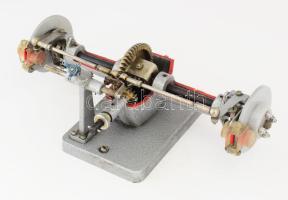 Autóipari oktatási szemléltető makett - Első futómű. Német gyártmány, fém, bakelit, fém lapon, 40x22 cm