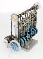 Autóipari oktatási szemléltető makett - Belső égésű motor, hozzákapcsolt működtetőmotorral. Német gy...