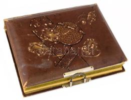 cca 1880-1900 Német családi fotóalbum, össz. 24 db keményhátú fotóval, közte haditengerész egyenruhá...