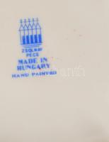 Zsolnay lila virágmintás bonbonier, jelzett, kis kopással, 10,5x10,5 cm