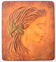 Bezdány Zsolt: Női portré. Bőr kép, plasztika. Jelzett a hátoldalán. Apró kopásnyomokkal, 36x32 cm